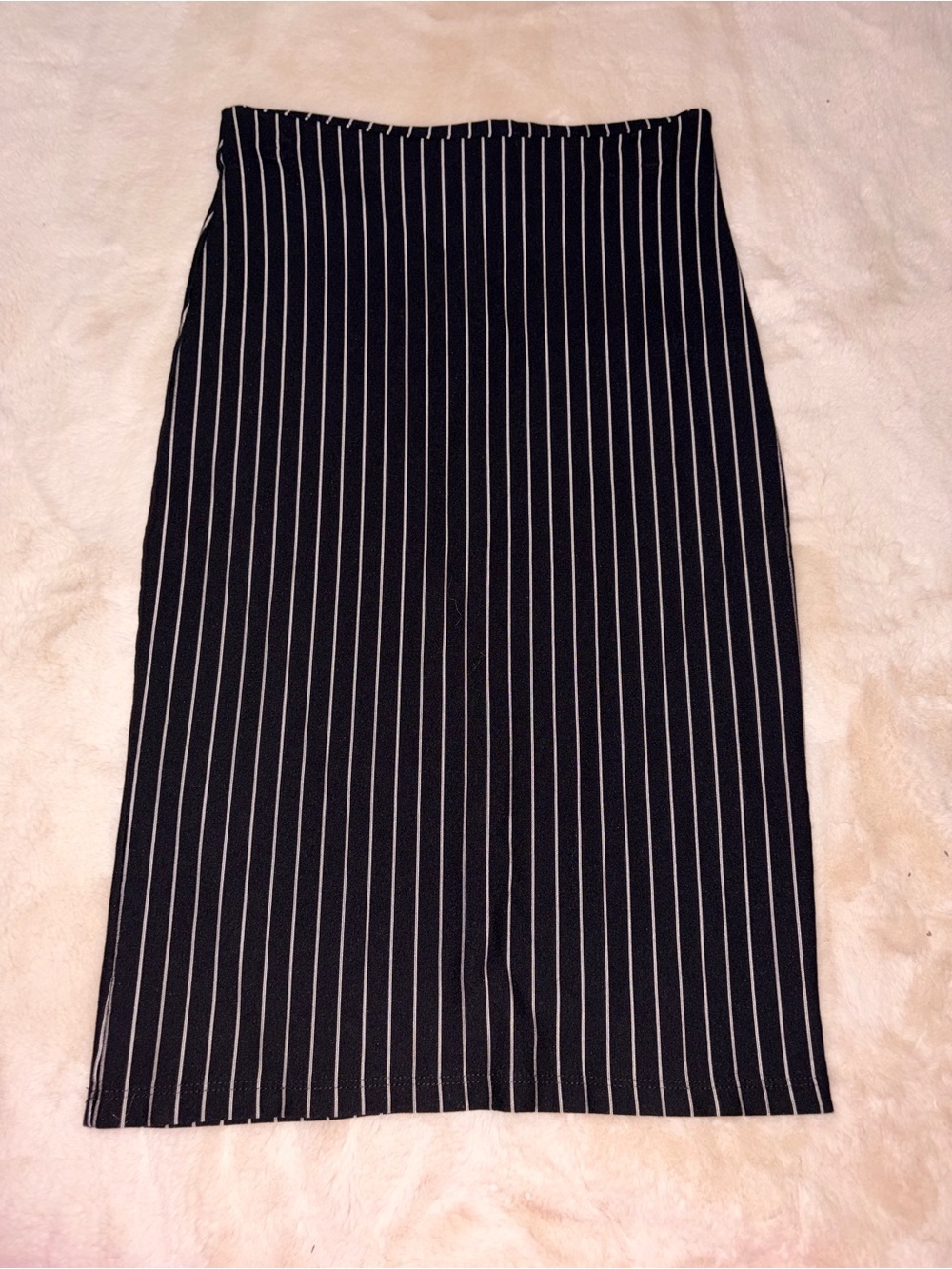 Olivia Blu Women’s Large Black White Pinstripe Pencil Skirt Back Zip